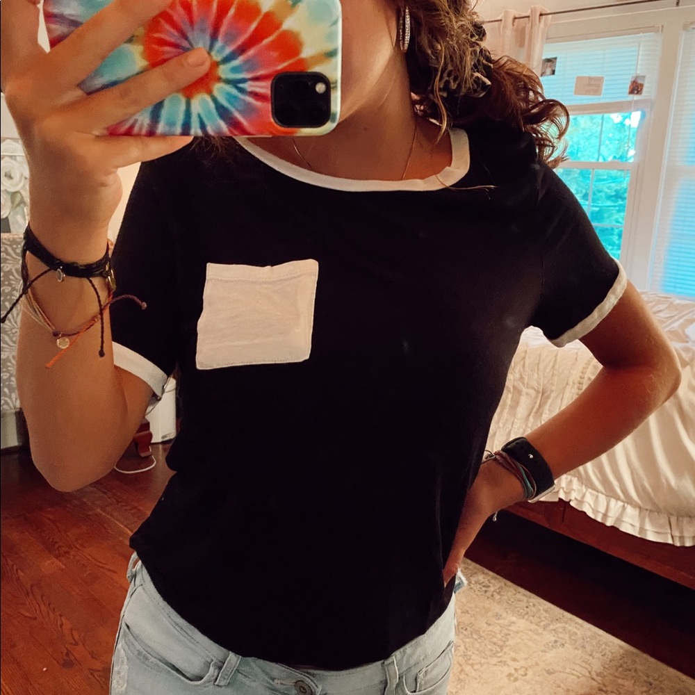 Black t shirt
